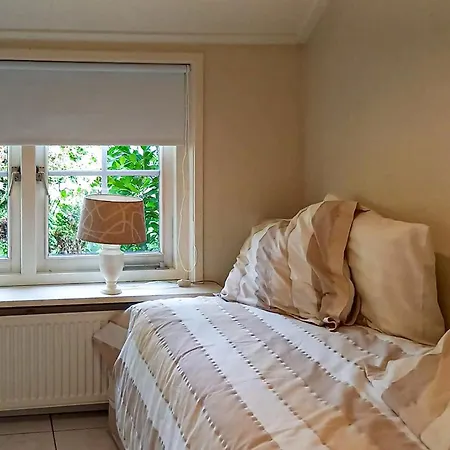 Cozy In Ermelo With Wifi Сasa de vacaciones
